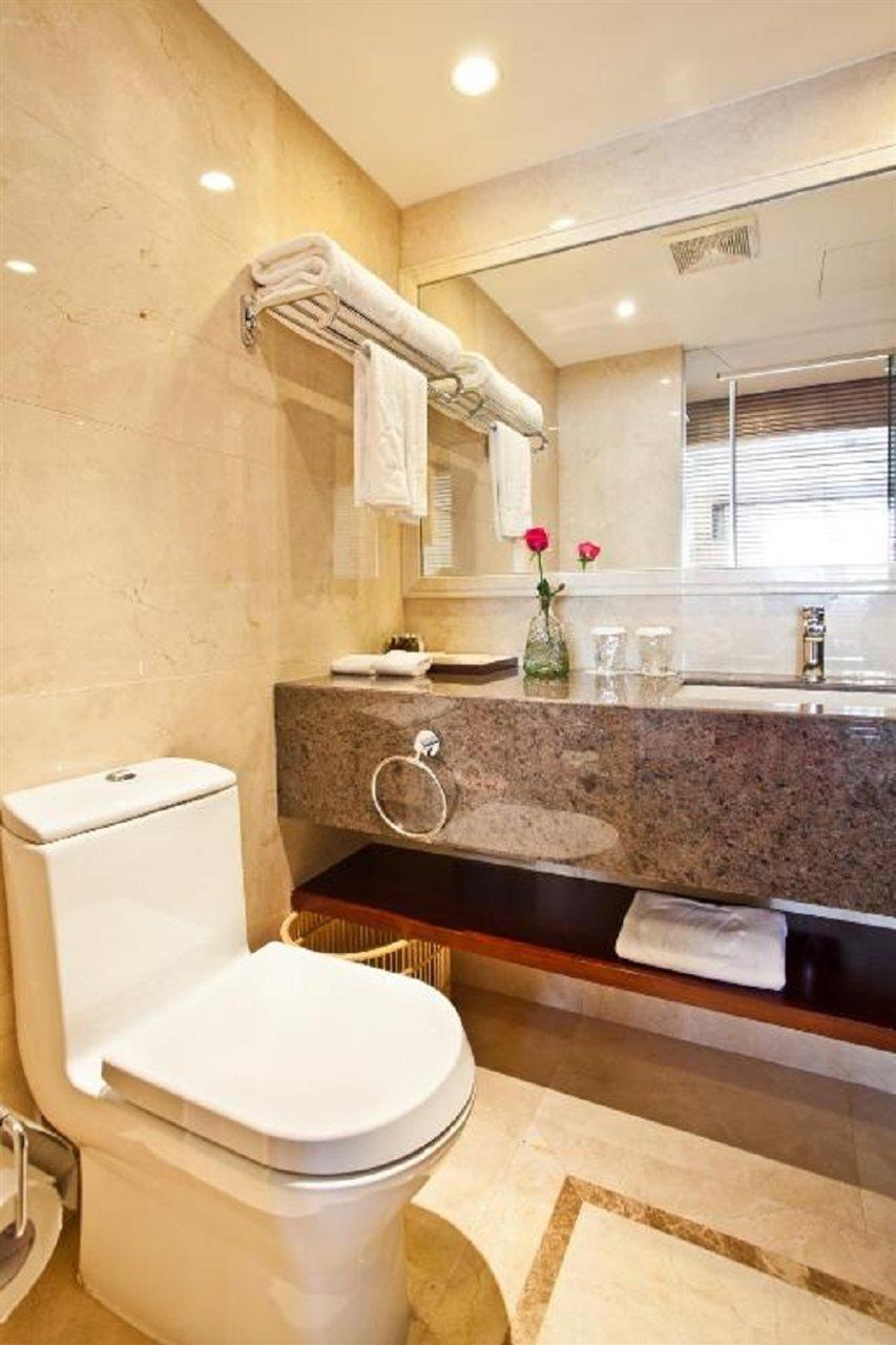 Beijing Guizhou Hotel Bagian luar foto