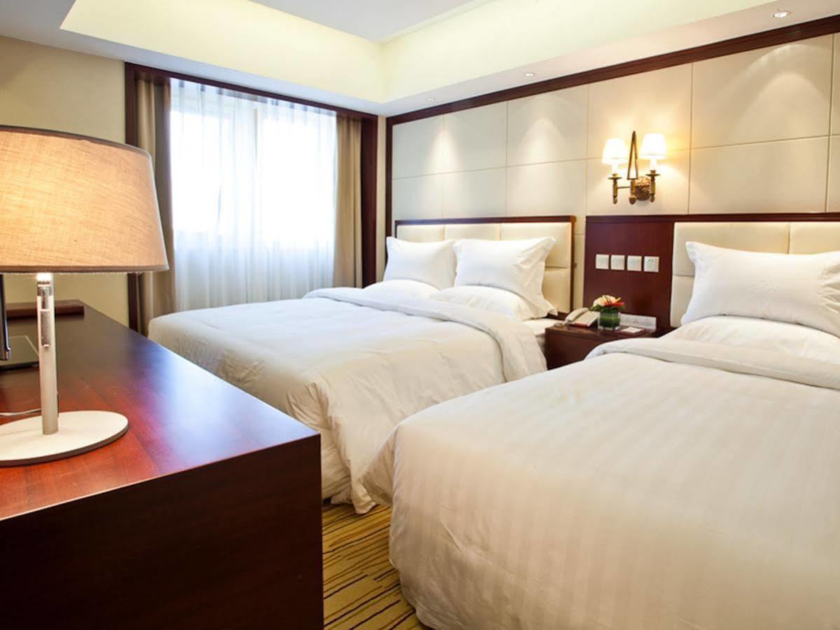 Beijing Guizhou Hotel Bagian luar foto