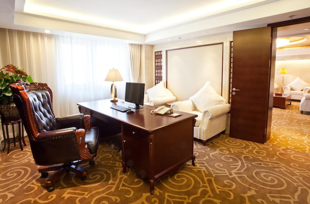 Beijing Guizhou Hotel Bagian luar foto